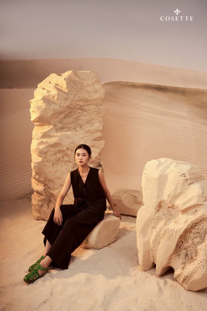  Áo CWS Friday Đen Sọc 