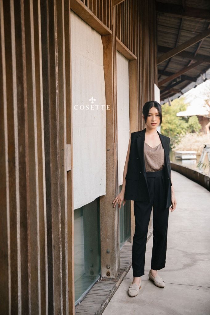  Quần tây đen túi mỗ 