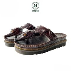 DÉP DOCTOR DA ĐẦU CÁ SẤU DTD68 ( Nâu ) – ĐẾ CAO 5CM, THIẾT KẾ QUAI KẸP CÁ TÍNH