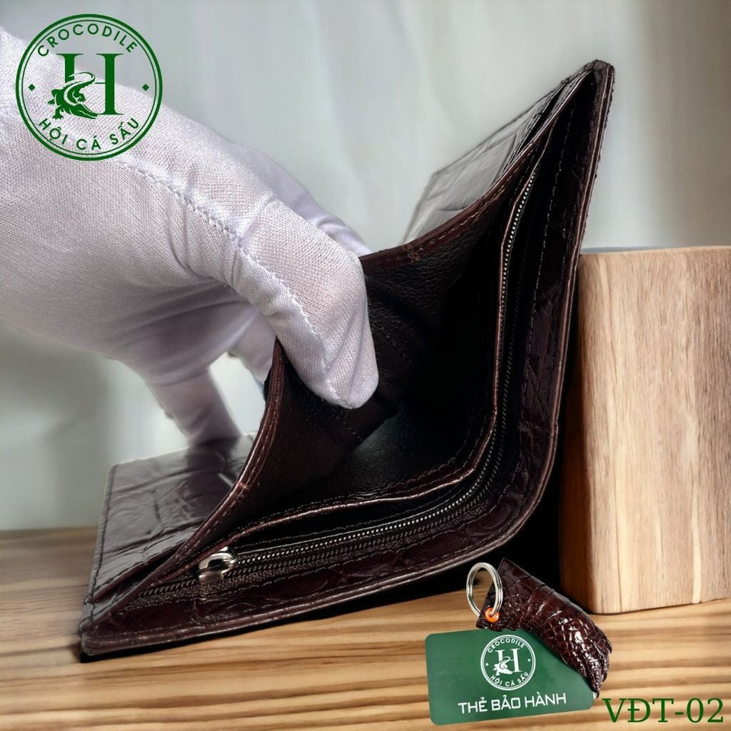Ví nam phom đứng phối bàn tay cá sấu cao cấp - VDT