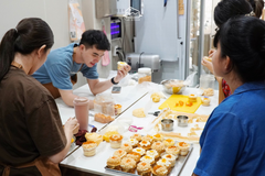 LỚP BÁNH BÔNG LAN TRỨNG MUỐI