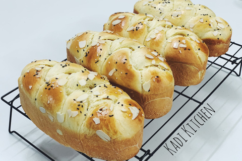 LỚP BÁNH MÌ HOA CÚC