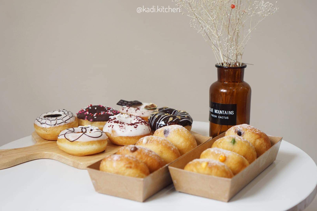 LỚP BÁNH DONUT