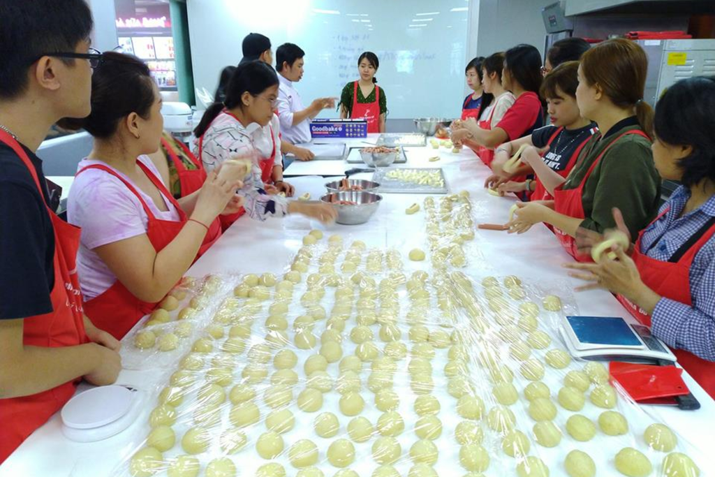 LỚP BÁNH BAO