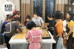 LỚP BÁNH DỨA