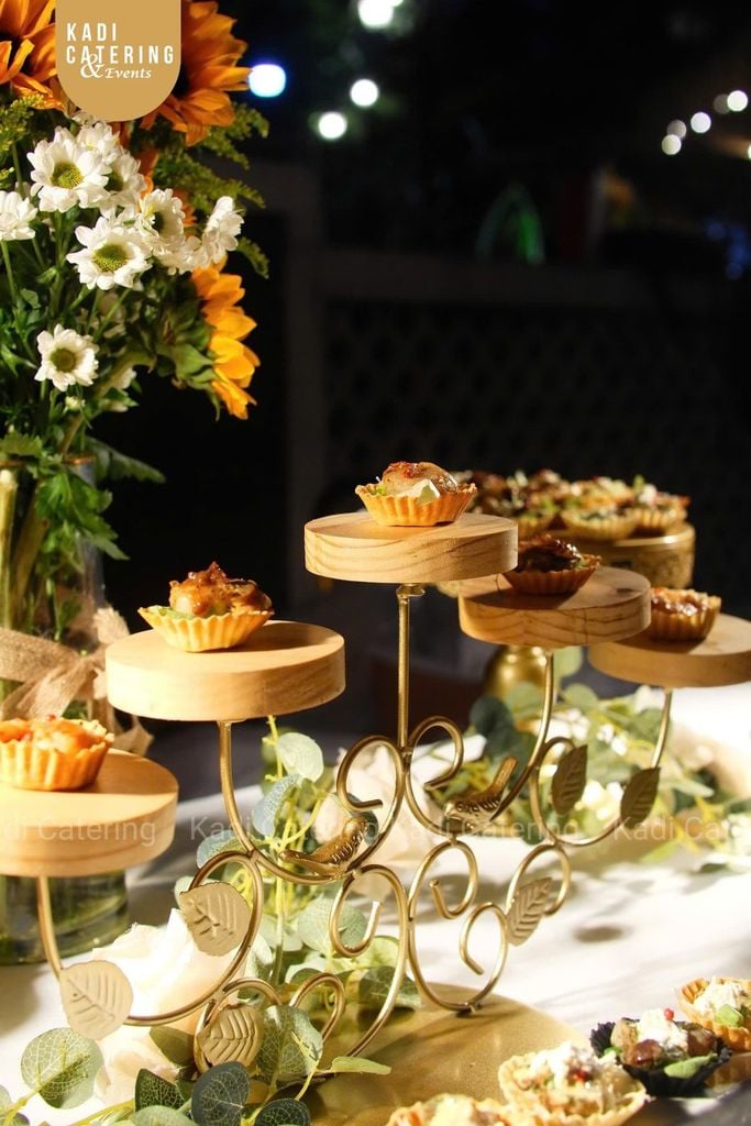 Tiệc Canape