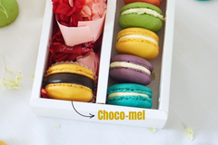 MACARON