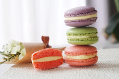 MACARON