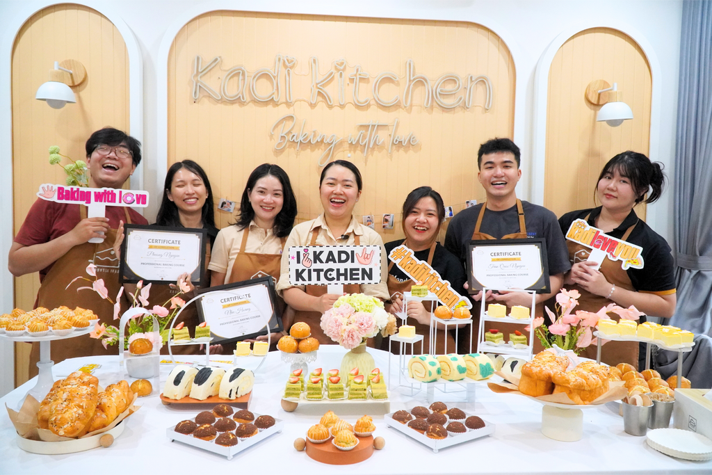 LỚP KHÓA NGHỀ CHUYÊN NGHIỆP