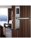  KHÓA THẺ CẢM ỨNG 