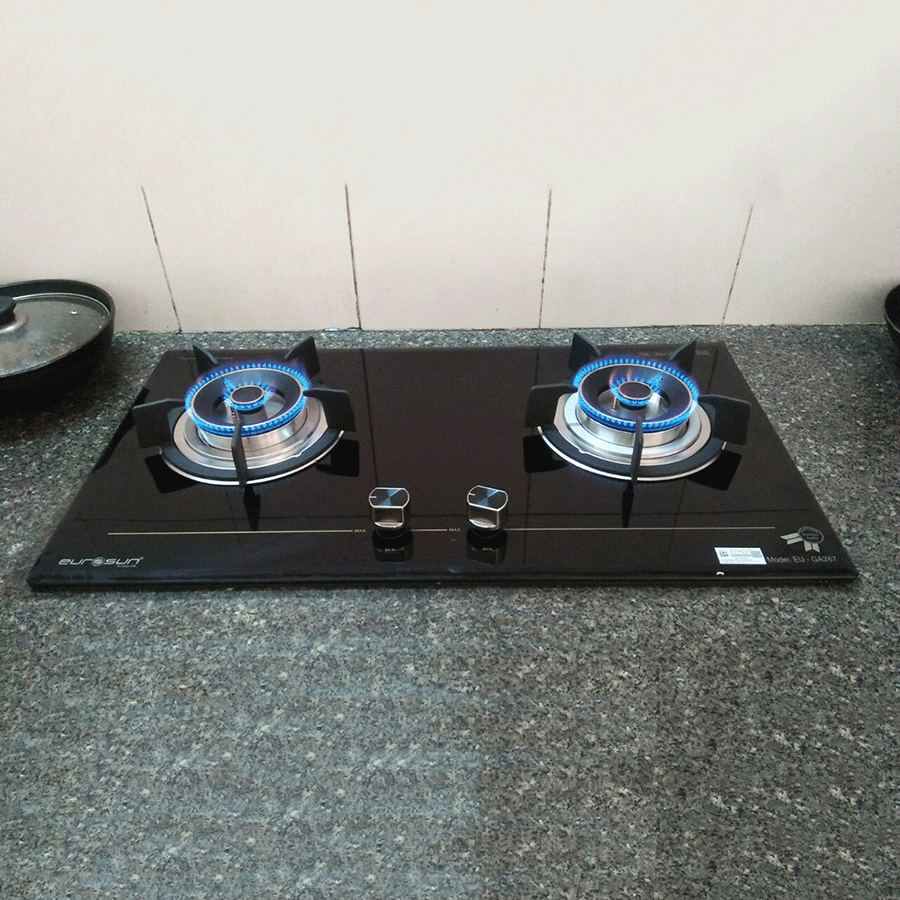 Bếp gas âm Eurosun EU-GA287 mặt kính cường lực chịu nhiệt dày 8mm vát cạnh mâm chia lửa bằng đồng 100% Italy