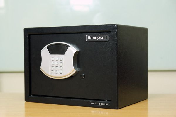 Két sắt Honeywell 5705 khóa điện tử an toàn màn hình hiển thị LED thép dày 2 lớp chống gỉ, chống xước