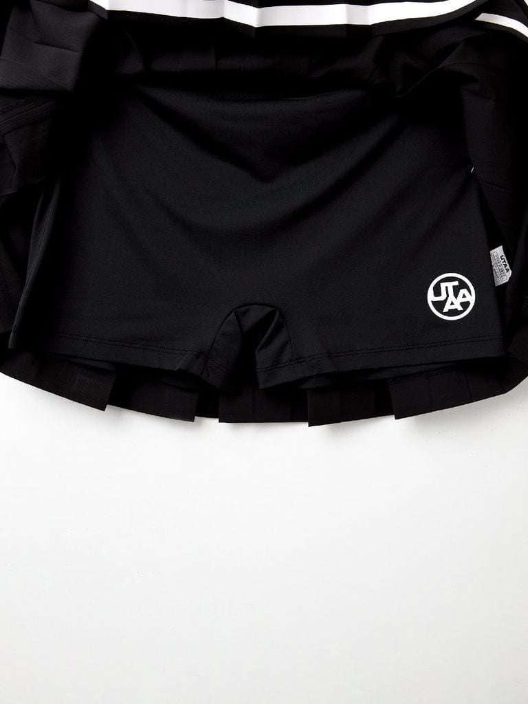 UTAA DayBreak Line Flare Skirt : Black