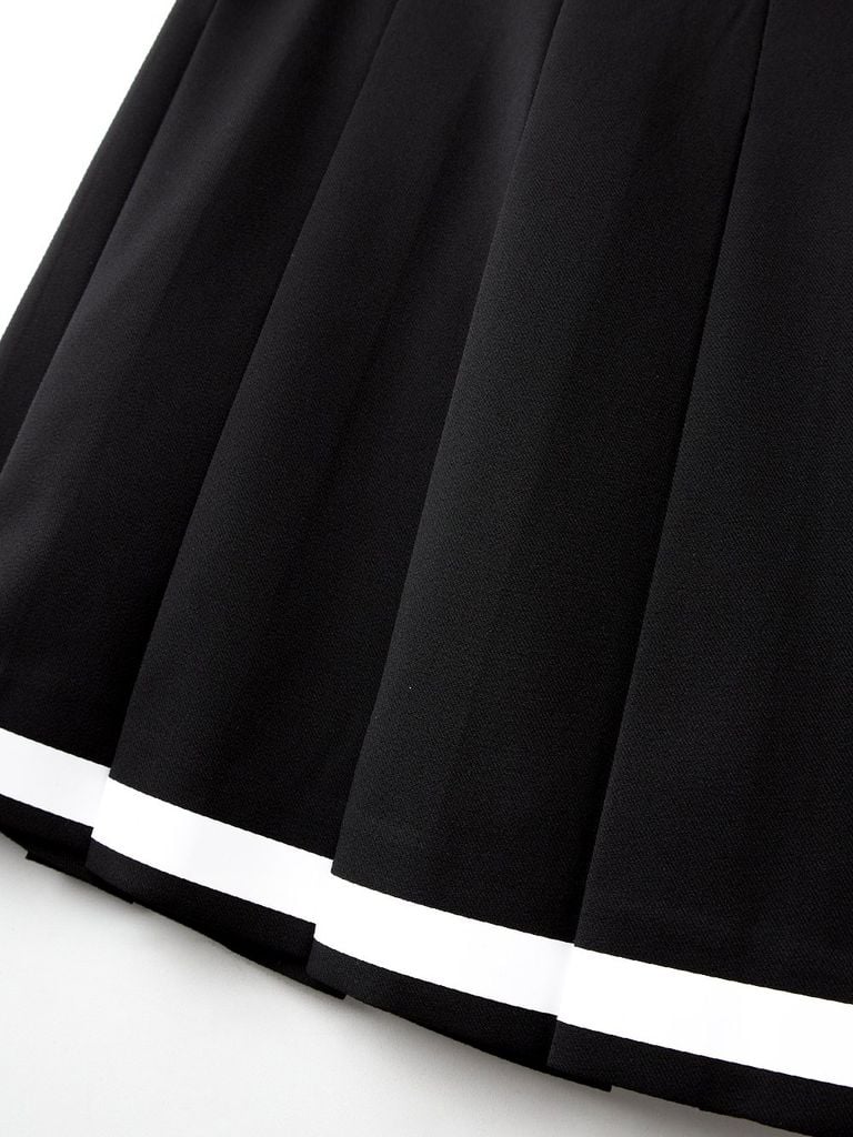 UTAA DayBreak Line Flare Skirt : Black