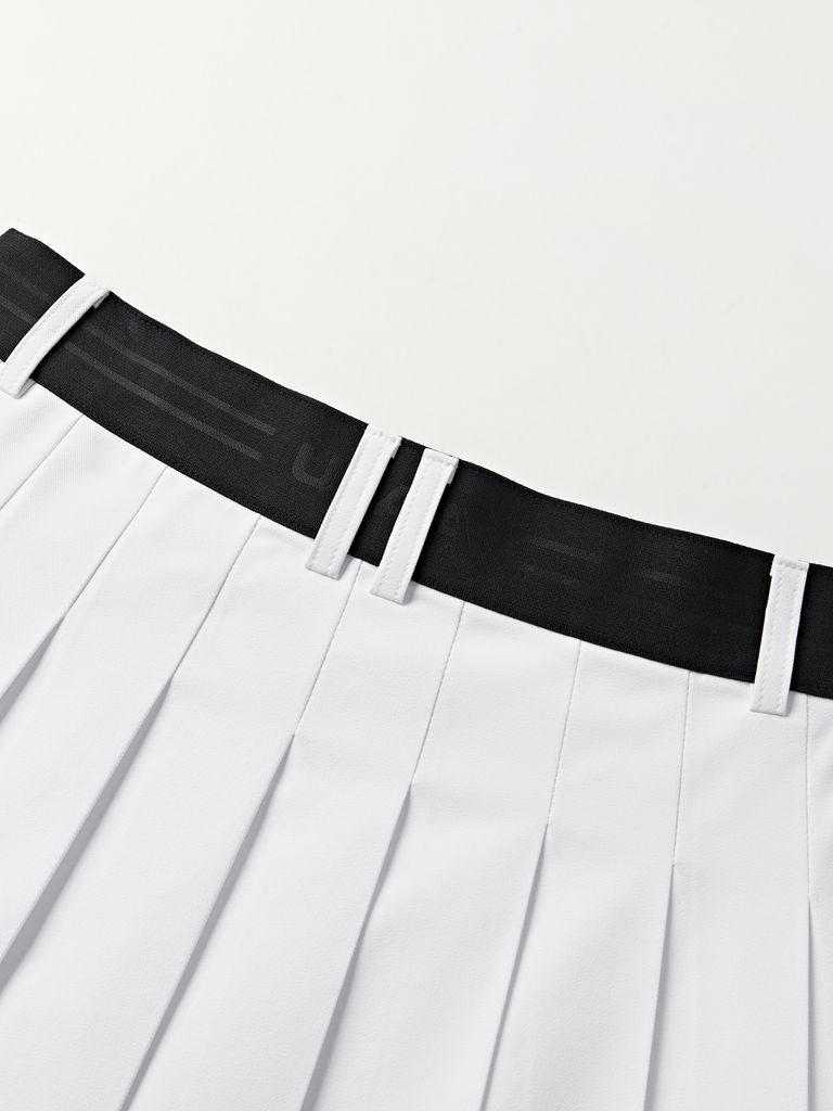 UTAA Panther Chain Pleats Skirt : White