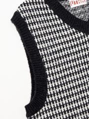 UTAA Rabbit Tooth Knit Vest : Black