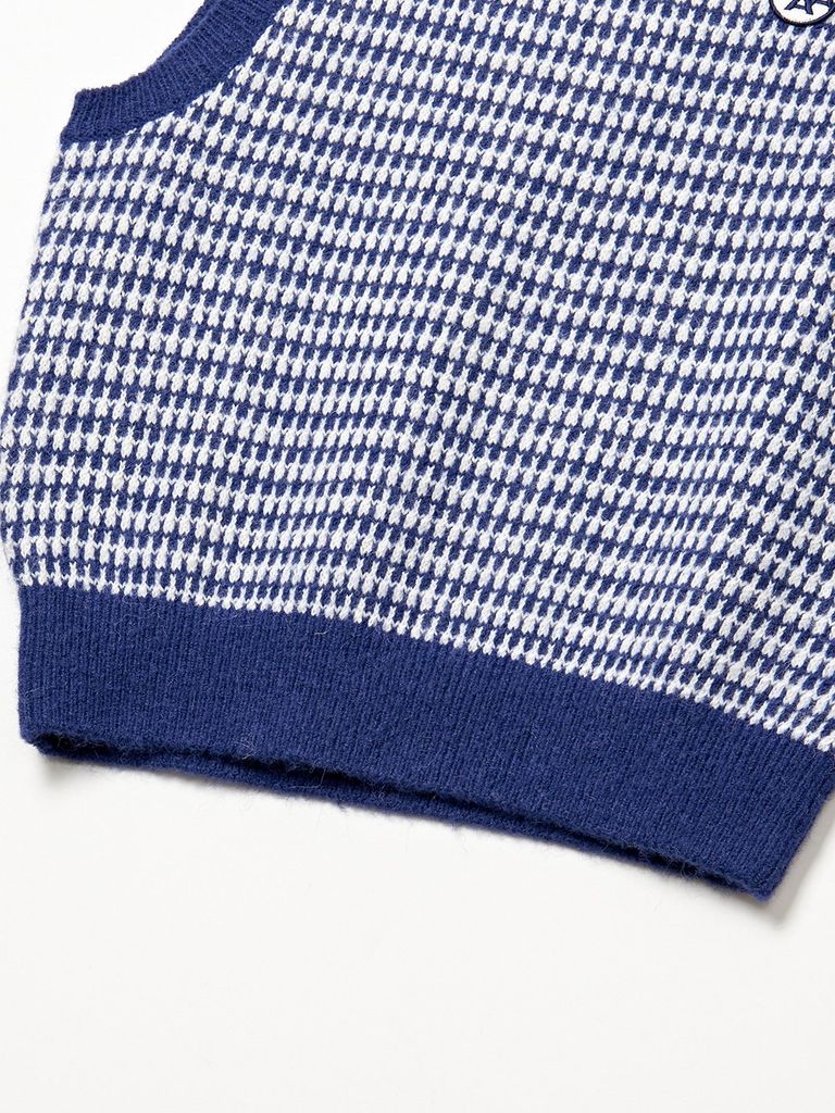 UTAA Rabbit Tooth Knit Vest : Sky Blue