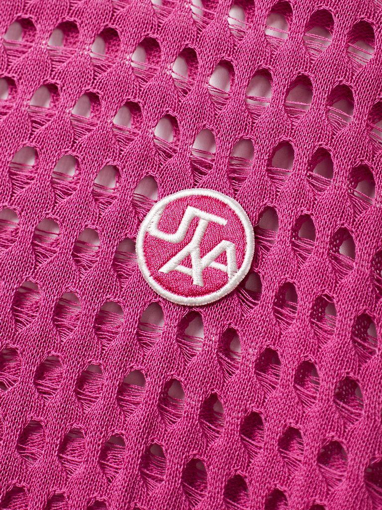 UTAA Punching Scasi Knit Vest : Pink