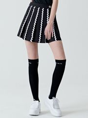 UTAA Tilde Wave Pleats Skirt : Black