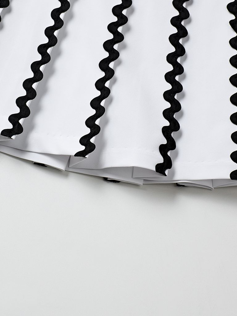 UTAA Tilde Wave Pleats Skirt : White
