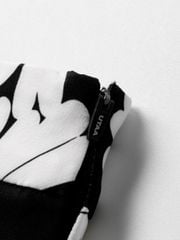 UTAA Daisy Logo Wave Pleats Skirt : Black