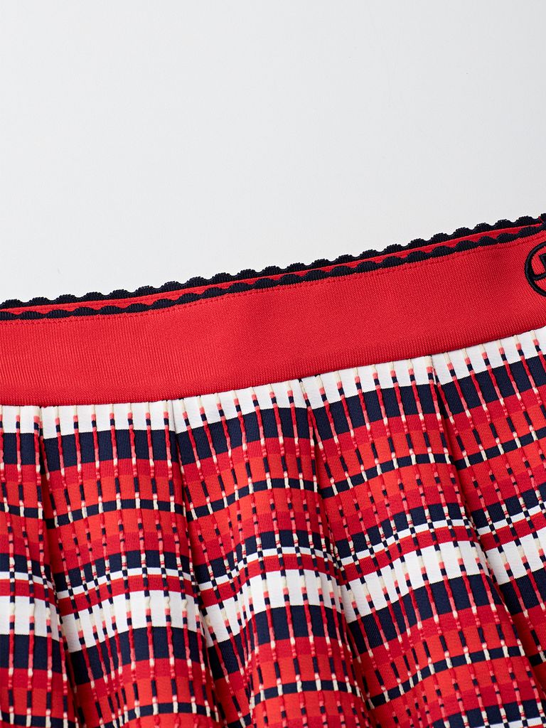 UTAA Spread Pattern Pinking Flare Skirt : Red