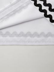 UTAA Swing Fit Egis Tilde Wave PK Sleeve : Women's White