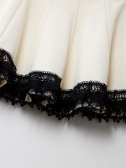 UTAA Notredame Ribbon Lace Flare Skirt : Black