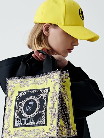 UTAA Figure Symbol Cushion Golf cap : Yellow