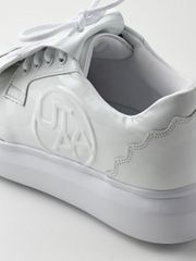 UTAA Enamel Derby Kiltie Golf Sneakers : Women's White-2