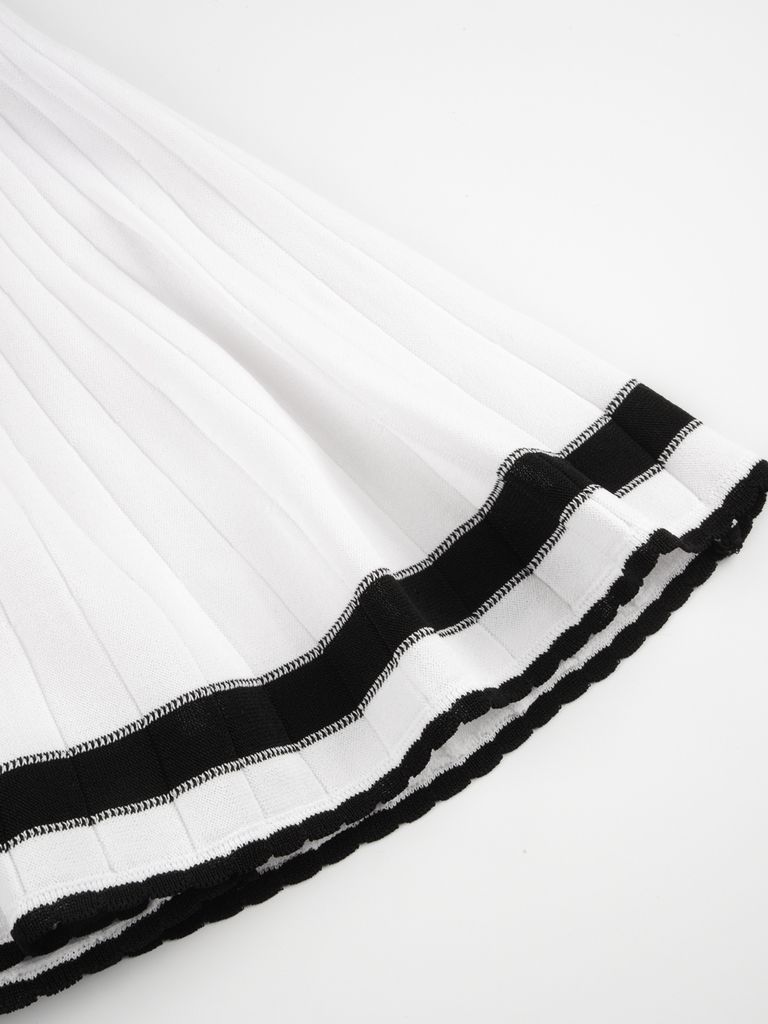 UTAA Wave Flare Knit Skirt : Women's White