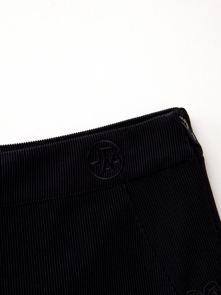 UTAA Flower Lace Half Flare  Skirt: Women's Black