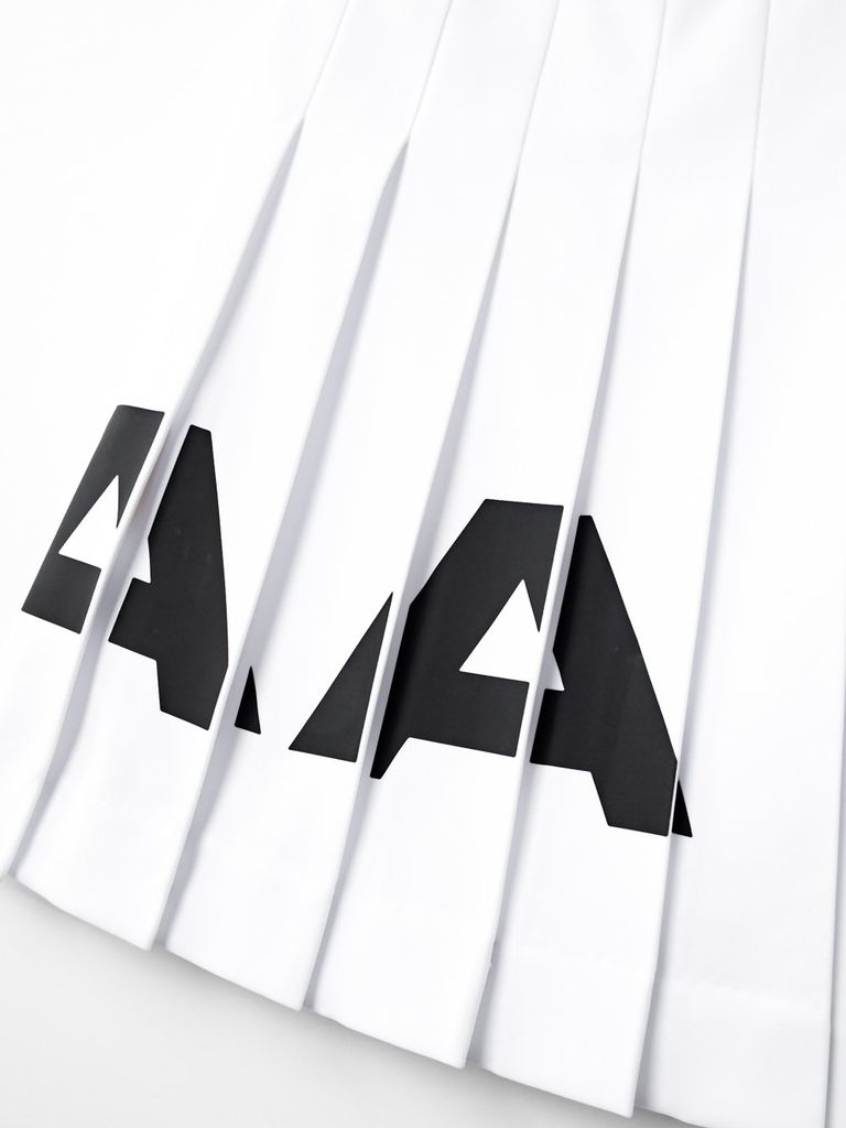 UTAA Bold Logo Flare Skirt : White