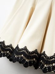 UTAA Punching Lace Flare Skirt : Ivory
