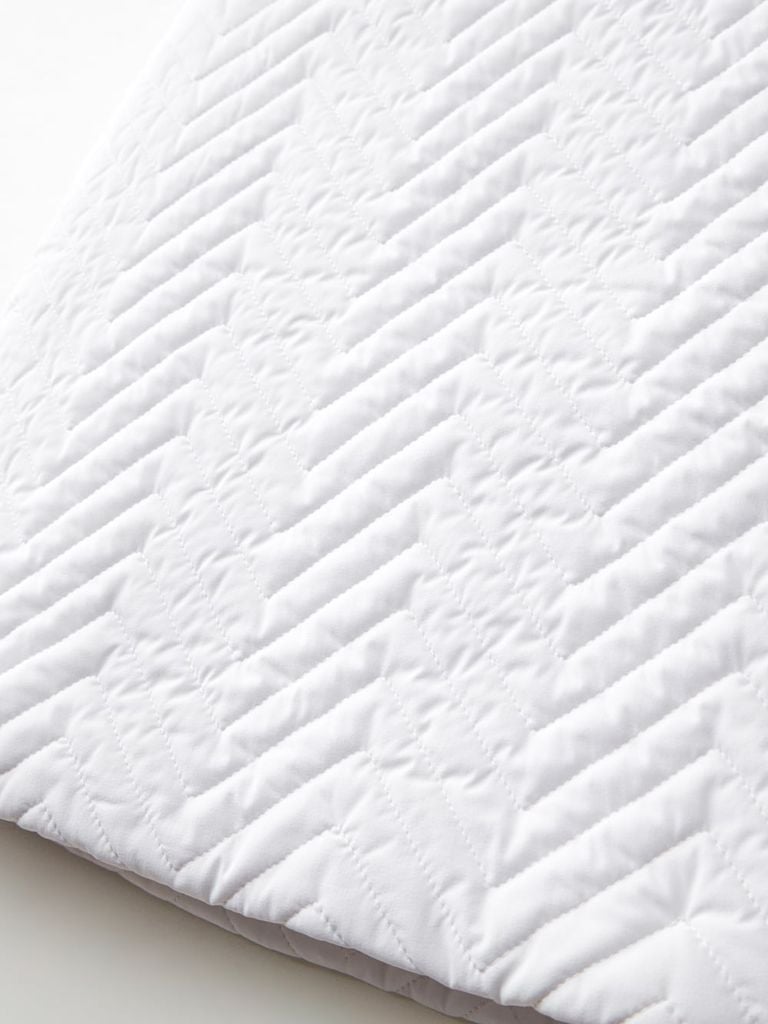 UTAA Golden Scales Quilting Padding Skirt : White