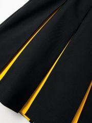 UTAA Sign Hidden Color Pleats Skirt : Black