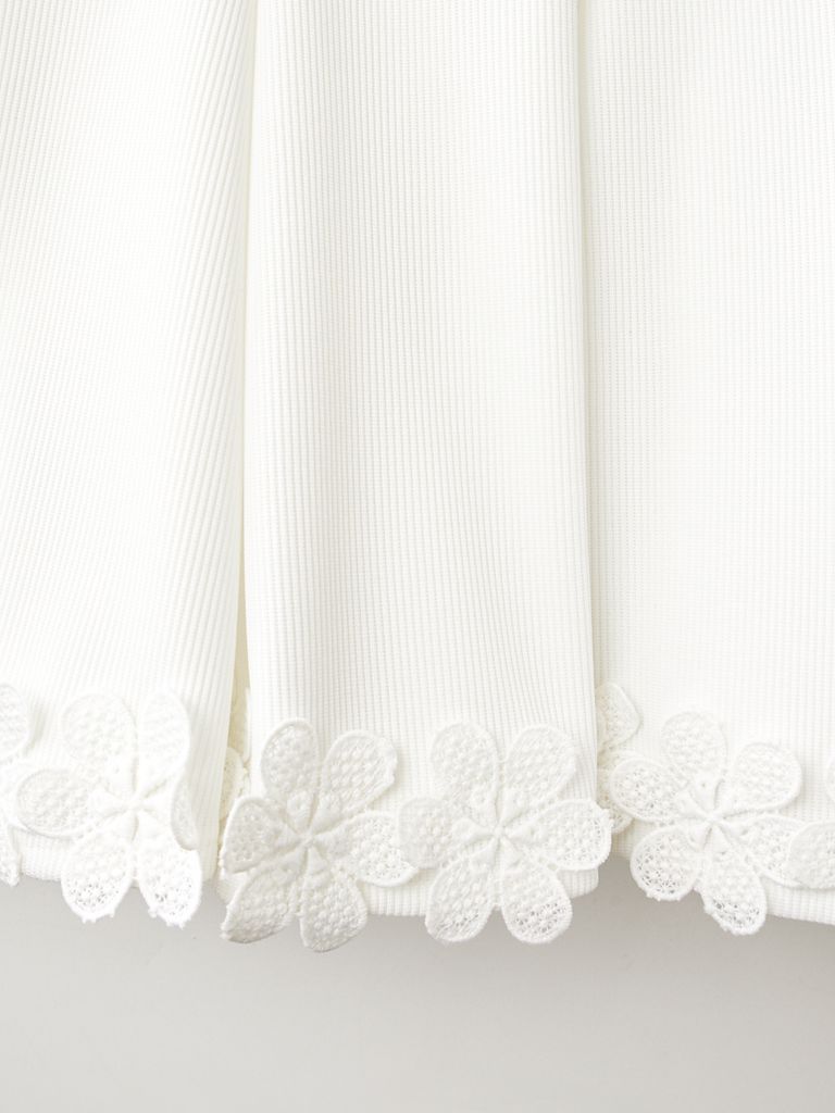 UTAA Blossom Prime Flare Skirt : White