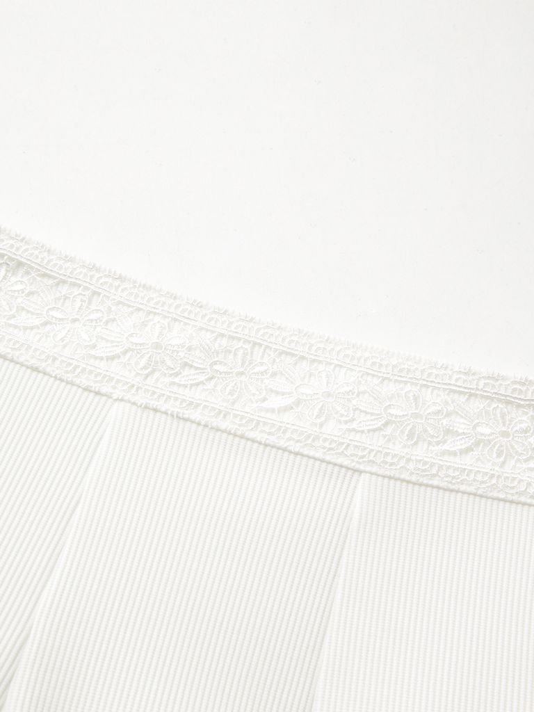 UTAA Blossom Prime Flare Skirt : White