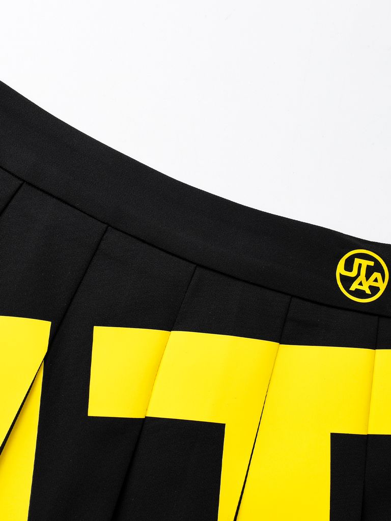 UTAA Mont Bulk Logo Pleats Skirt : Black