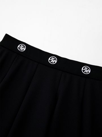 UTAA Triple Tiny Logo Flare Skirt : Black