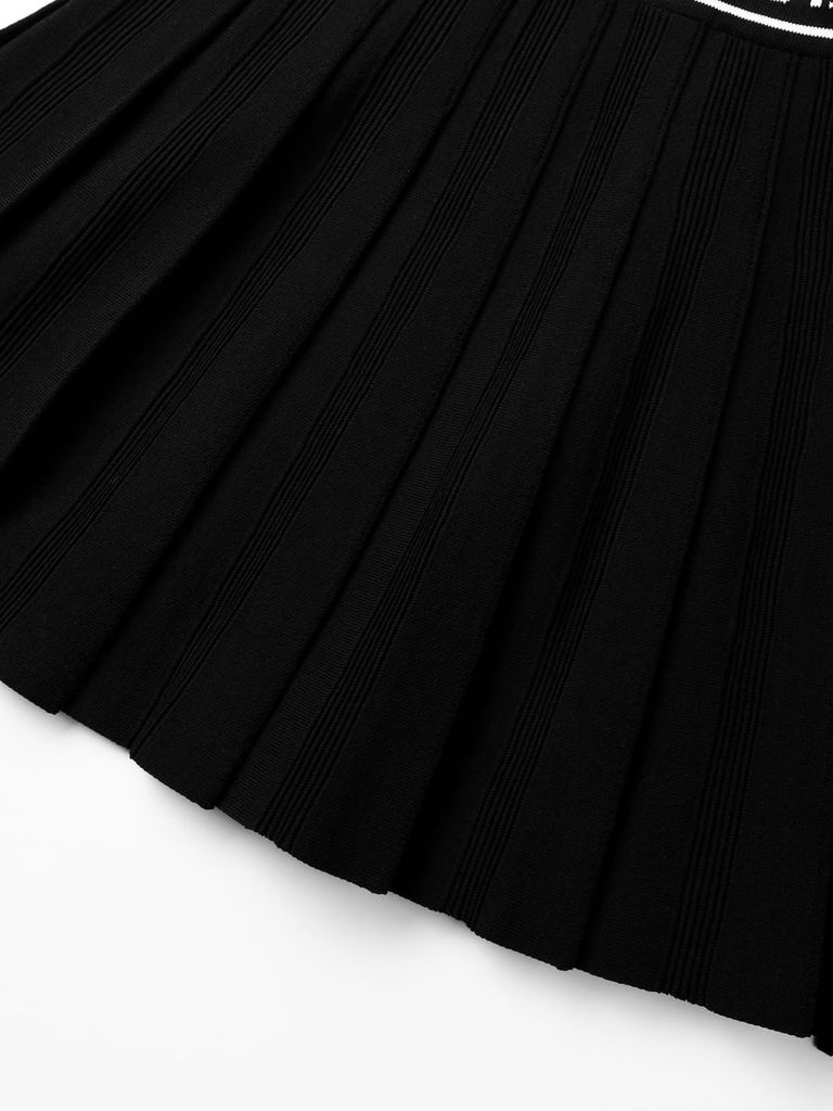 UTAA Dime Classic Knit Flare Skirt : Black