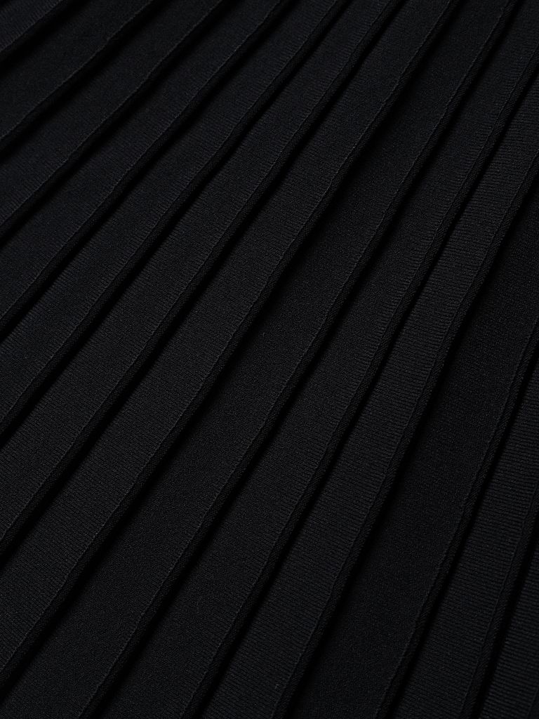 UTAA Notion Flare Knit Skirt : Black