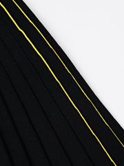 UTAA Notion Flare Knit Skirt : Black