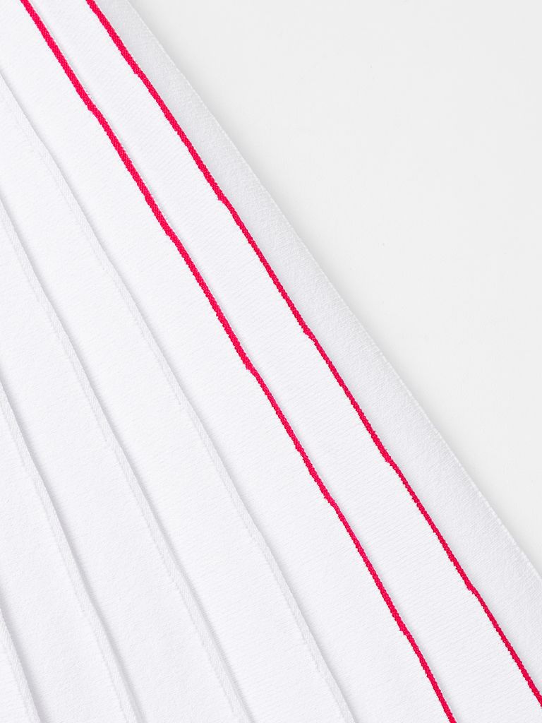 UTAA Notion Flare Knit Skirt : White