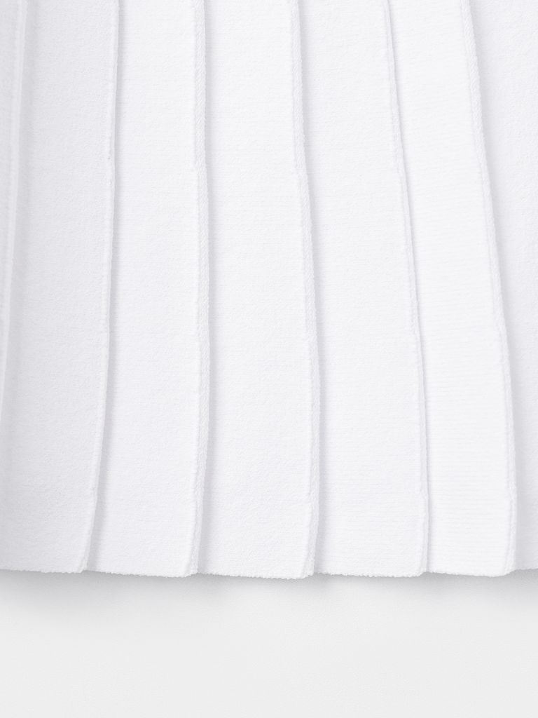 UTAA Notion Flare Knit Skirt : White