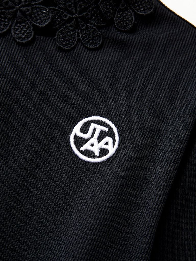 UTAA Blossom Prime Turtleneck Tee : Women's Black