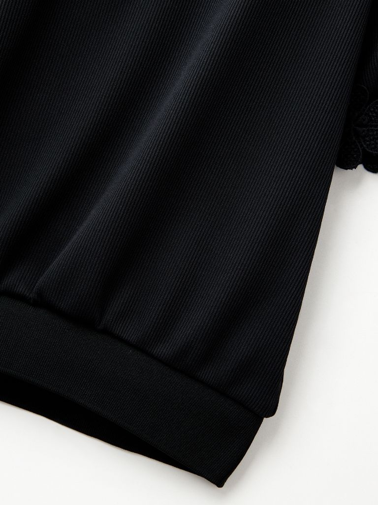 UTAA Blossom Prime Turtleneck Tee : Women's Black