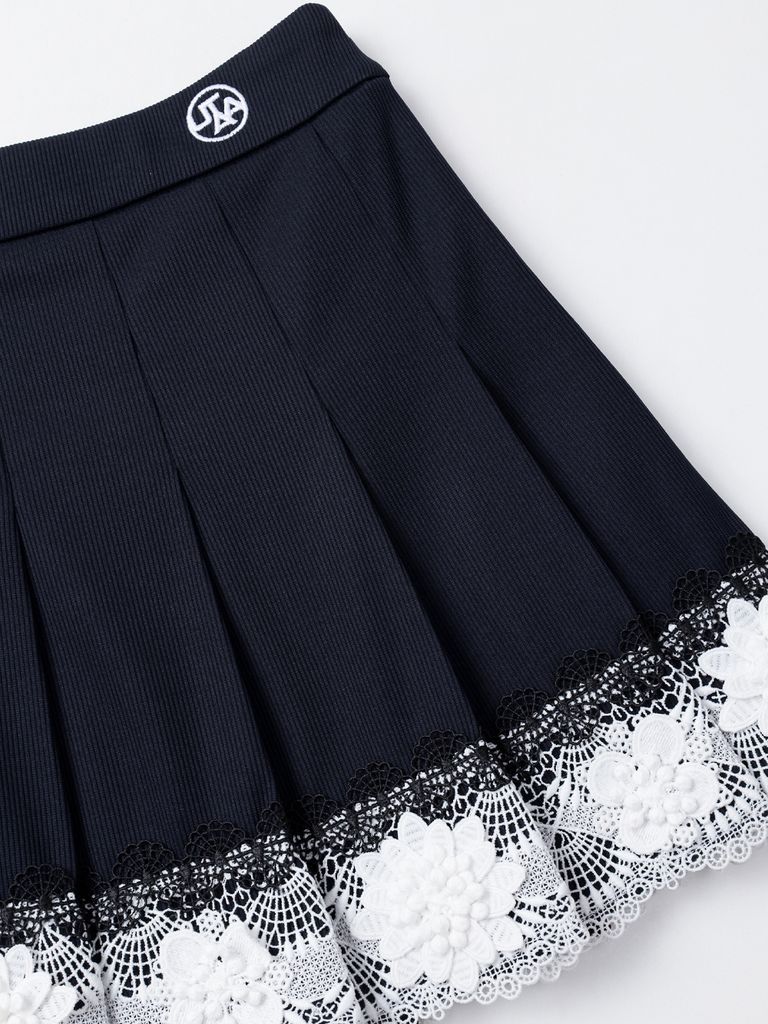 UTAA Notredame Floral Lace Pleats Skirt : Navy