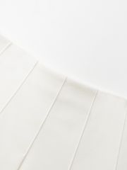 UTAA Tassel Lace Pleats Skirt : White