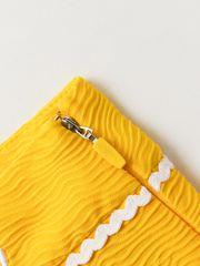 UTAA Notredame Lace Flare Skirt : Yellow